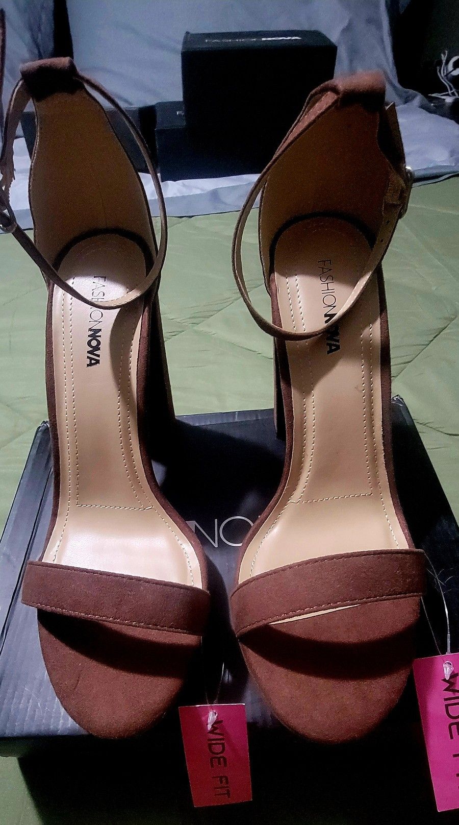 Fashion Nova Women Chocolate Brown Heels