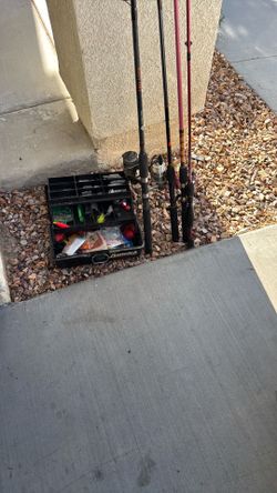 4 fishing rods and reel’s 1 box