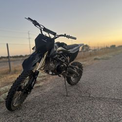 140cc Tao Tao  Dirt-bike 