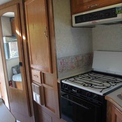 Truck Camper For Sale! Caribou By Fleetwood 
