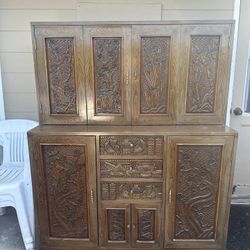 $500 OBO Vintage Asian Carved Wood Cabinet Hutch – Ornate Hand-Carved Sideboard / Storage Console