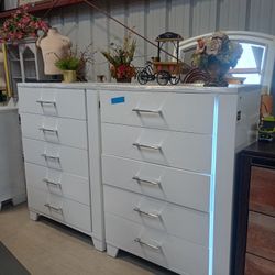 Dressers And Dining Table Sets 