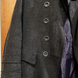 L gray women’s goat