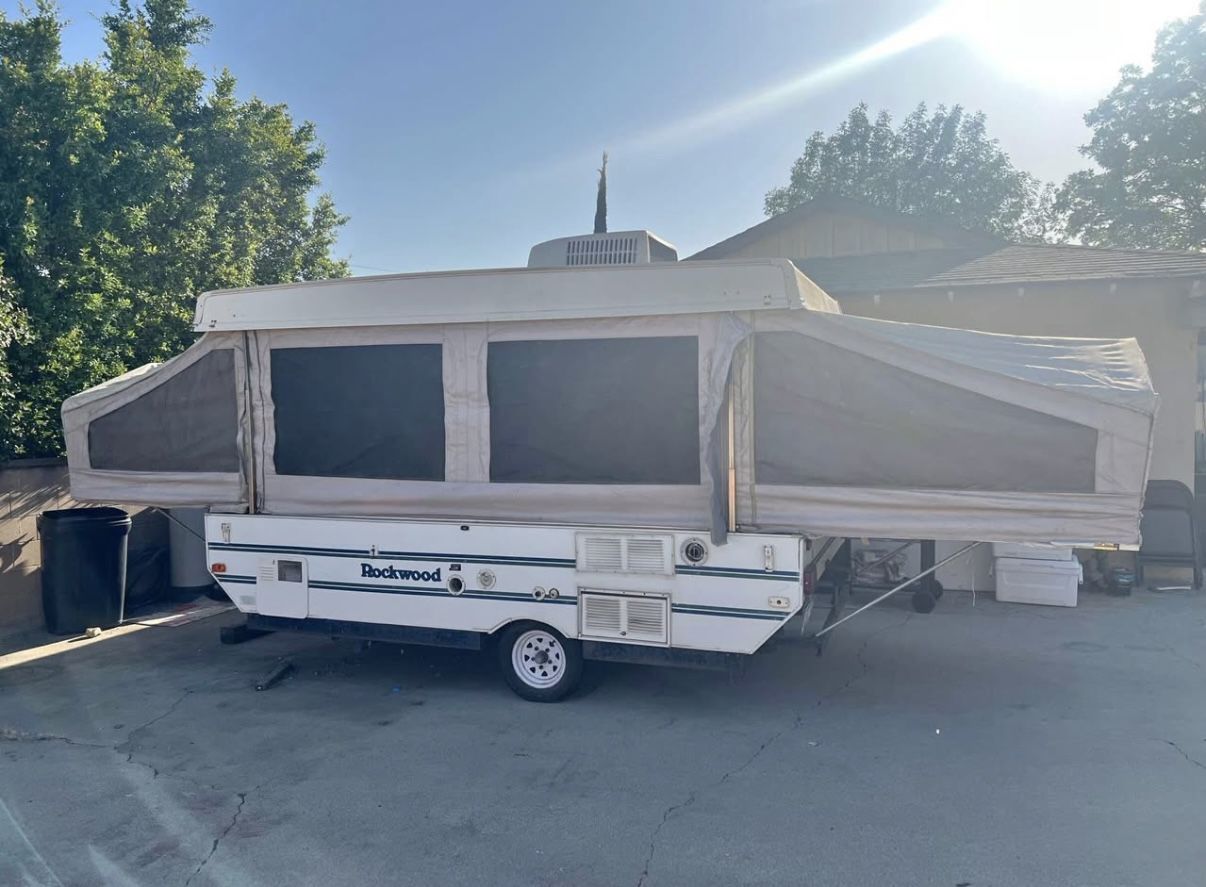 2001 Rockwood Popup Travel Trailer