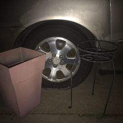 Nice Rod Iron Flower Pot Holder And Large Pot Everything For Only $20 Firm
