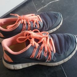 Nike Shoe 