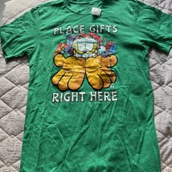 Nwt Mens Medium Garfield Christmas  Shirt 