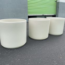 3 Gainey Ceramics Plant Pots 
