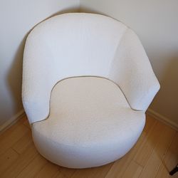 Off white swivel chair new