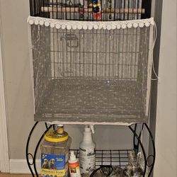 Bird Cage with 4 wheel table + accessories 