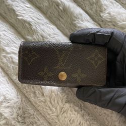 Louis Vuitton Keyholder 