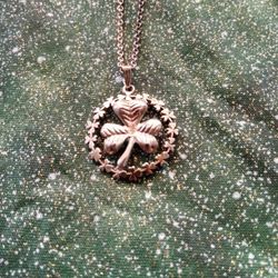 925 Sterling Silver Shamrock Pendant And Chain