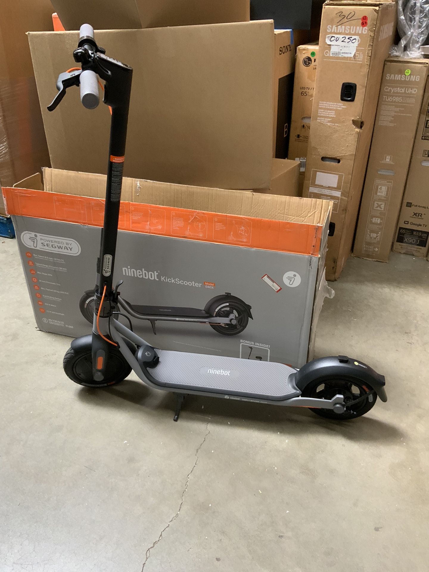 Segway - Ninebot D40X Electric Kick Scooter plus Seat w/23.6 mi Max Operating Range & 18.6 mph Max Speed - Grey #476