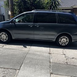 2010 Toyota Sienna