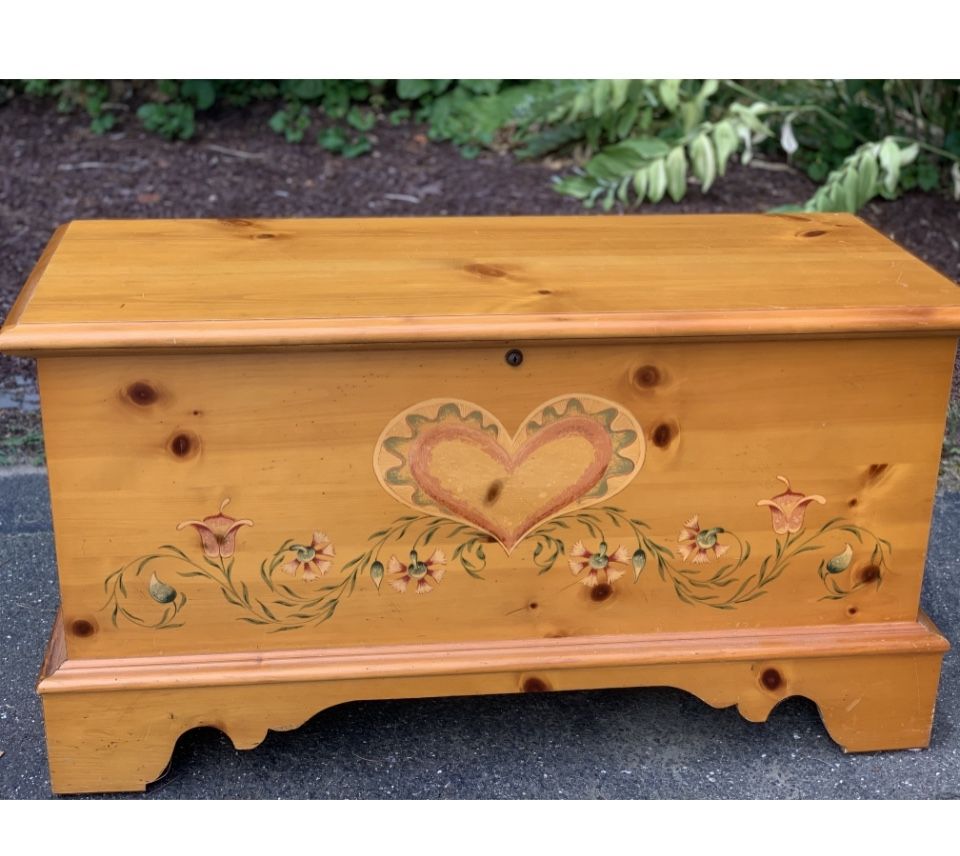 Lane Painted Hope Chest 