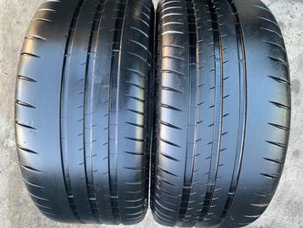 Two 245-35-20 Michelin Pilot Sport Cup 2
