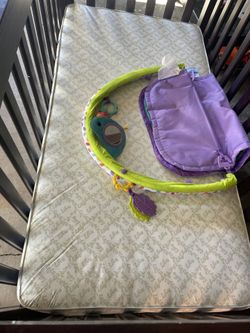 Baby Crib With Mattress 