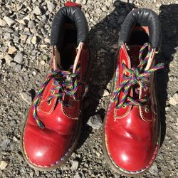Vtg Dr. Martens Made in England Kids Boots Red Patent Rainbow Stitch 939 MIE 12