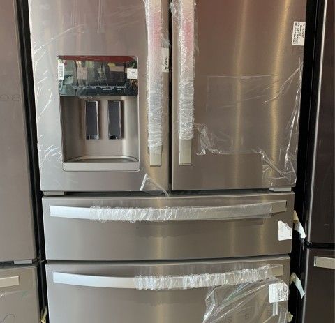 Whirlpool 24.5-cu ft 4-Door French Door Refrigerator with Ice Maker (Fingerprint Resistant Stainless Steel