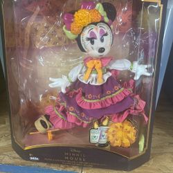 Minnie Mouse Catrina Doll Figure