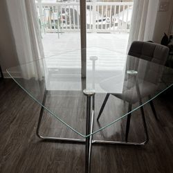 40x40 Glass Kitchen-Dining Table/Chrome Base