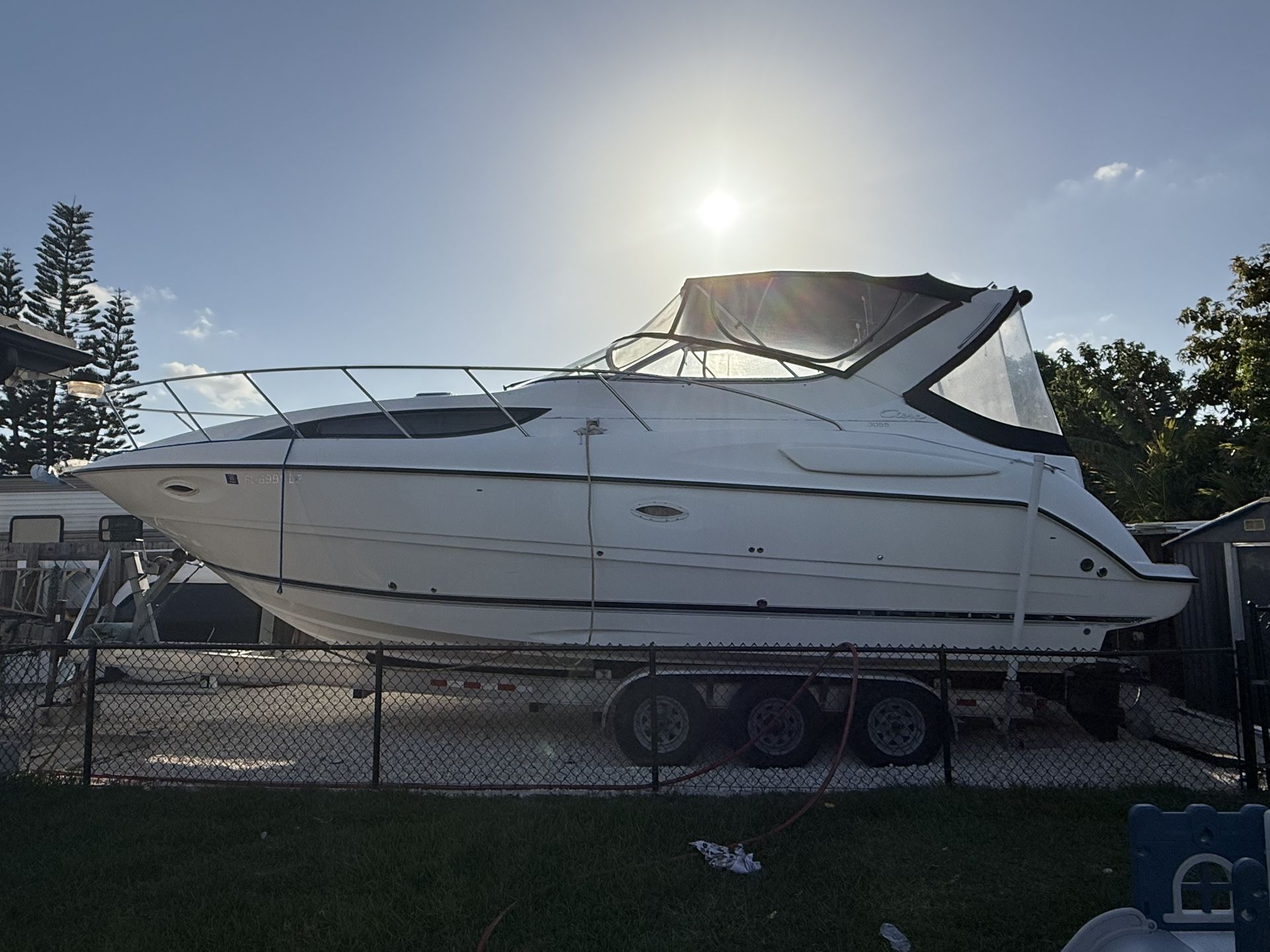 2000 Bayliner Ciera 3055