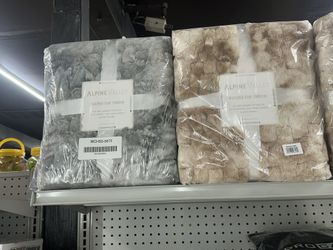 Blankets (Brand New)