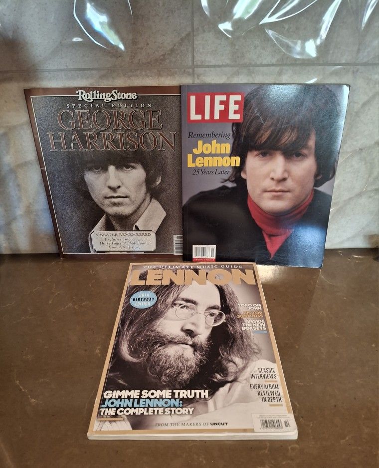 Beatles Magazines (3)