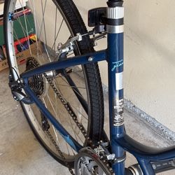 Hybrid Bike Small Frame 