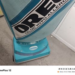 Oreck XL2 Celoc Hypo Allergenic Bagged Vacuum Cleaner ~ 2 Speed!