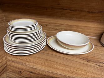 21 pc dinner plates