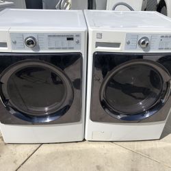 Kenmore Washer And Dryer Set. Large Capacity 