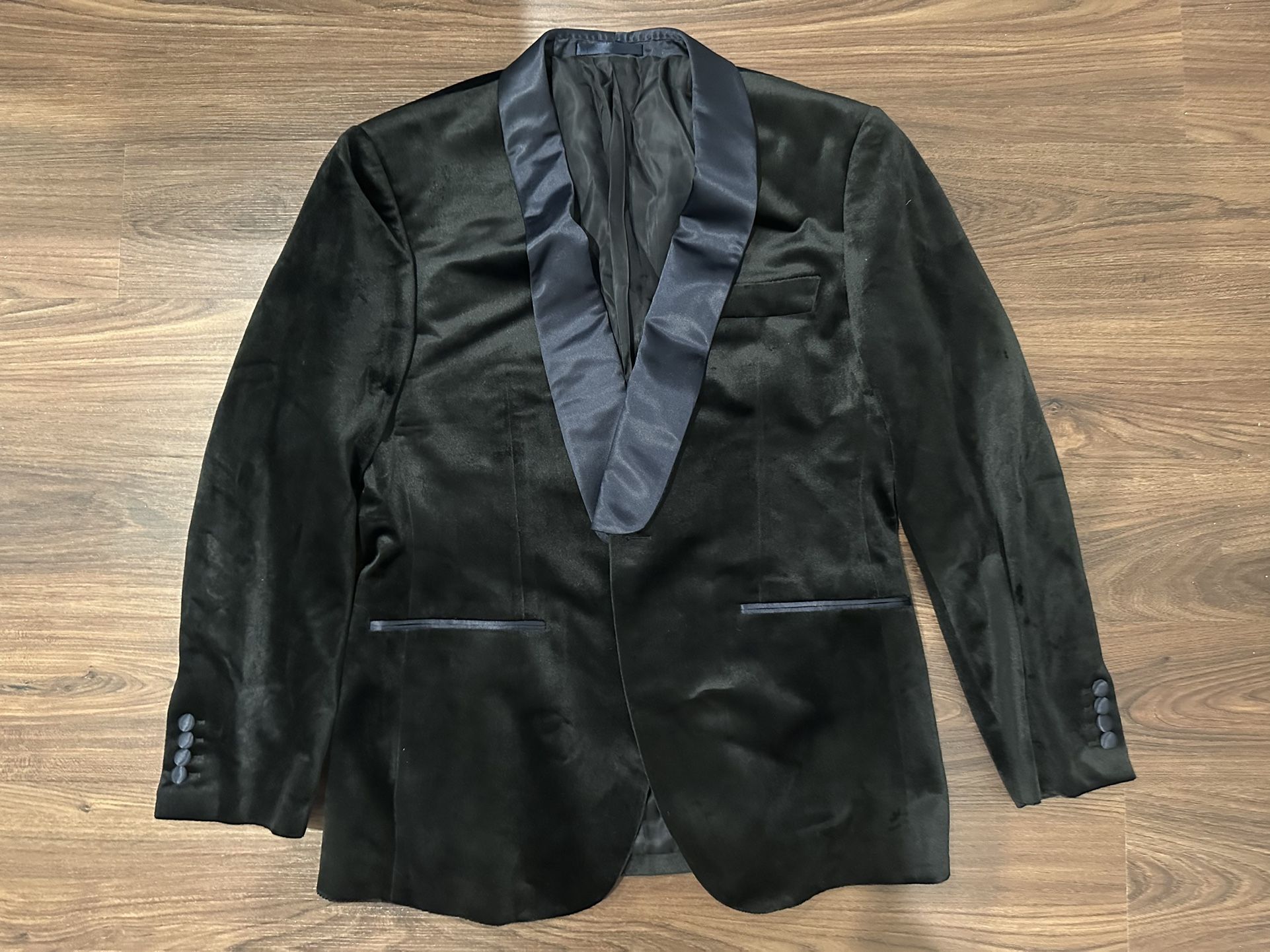 Custom Uomo Migliore Bartorial Italian Velvet Tuxedo