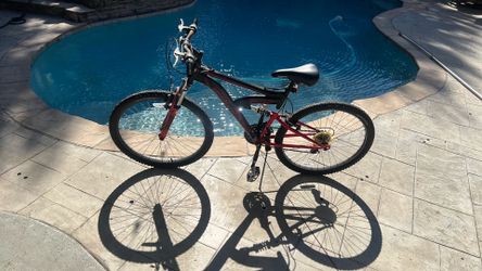 Mongoose bike 26”