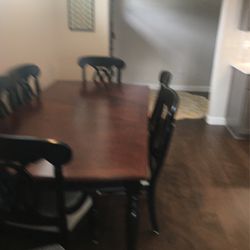 Dining table few scratches needs to be waxed