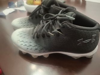 Under Armour Soccor cleats