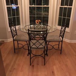 Mainstays 5-Piece Glass Top Dining Set | Black/Beige - MINT Condition