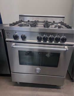 🔥 Bertazzoni 30” Professional Gas Range – Stainless Steel – $3,000