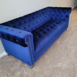 Blue Sofa Must Pick Up Not A Set 