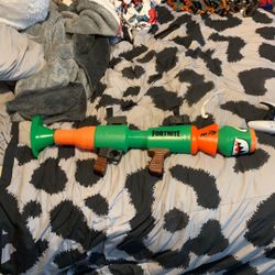 Fortnight Rocket Launcher Toy (used)