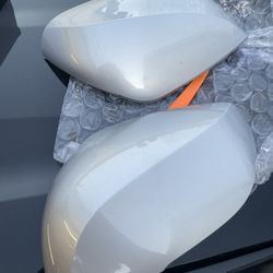 Q50 Mirror Caps & Turn Signal