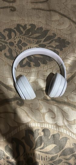 Beats Solo 4