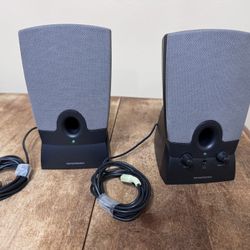 π Harman/Kardon Multimedia Speakers (Model DP/N 01D430)
