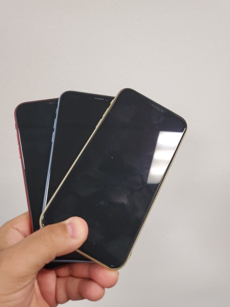iPhone XR 64gb Factory Unlocked