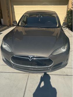 2015 Tesla Model S