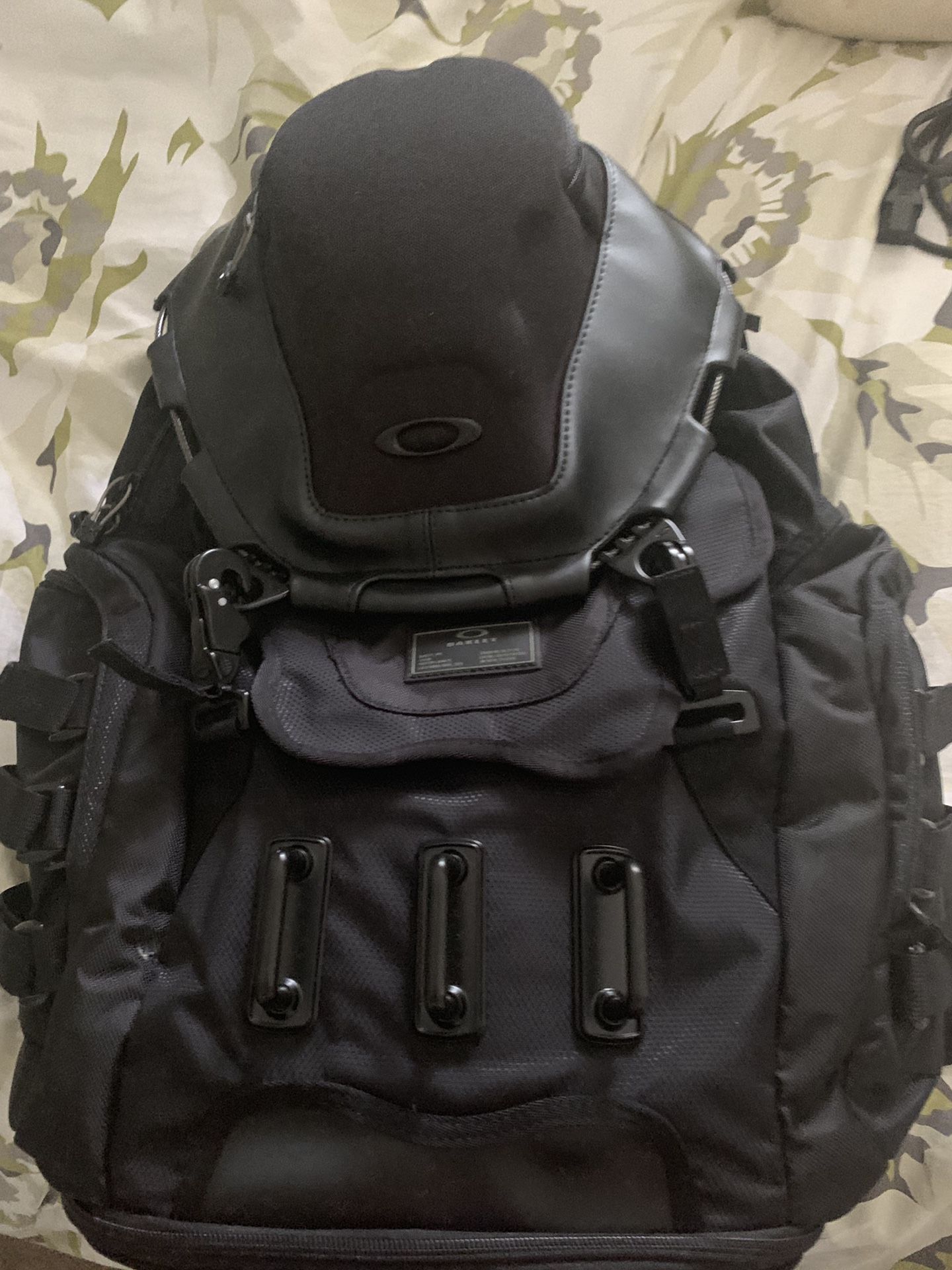 Oakley Backpack (kitchen sink)