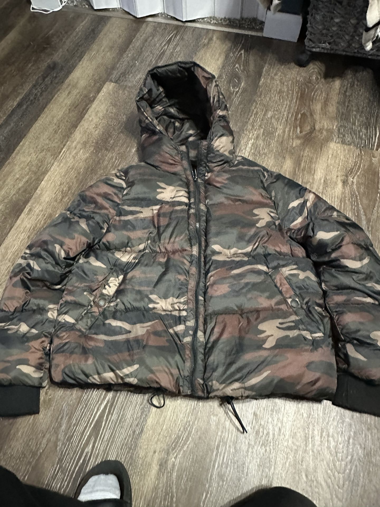 New Womens American Eagle Coat Large