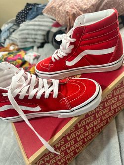 Vans tennis shoes