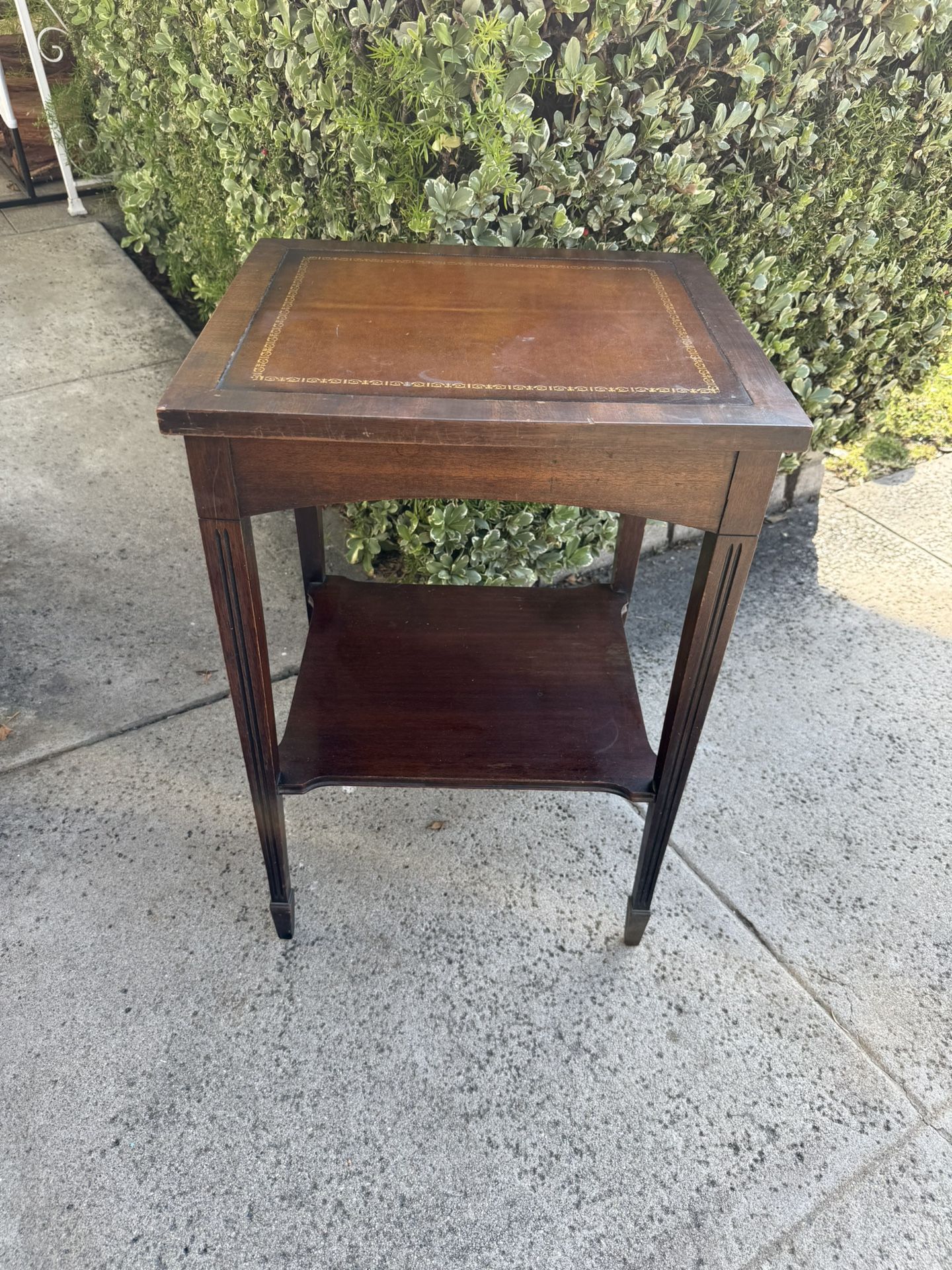 Brandt End Table Nightstand Antique Vintage 