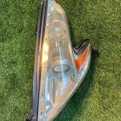 09+ NIssan 370z Driver Side OEM Headlight Z34 Nismo Head Light Ballast Bulb